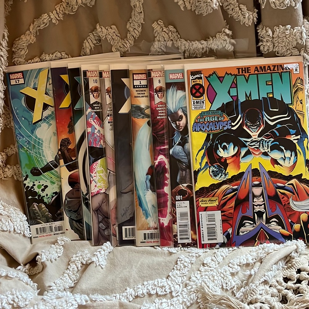 10 new in plastic sleeve X-Men comics